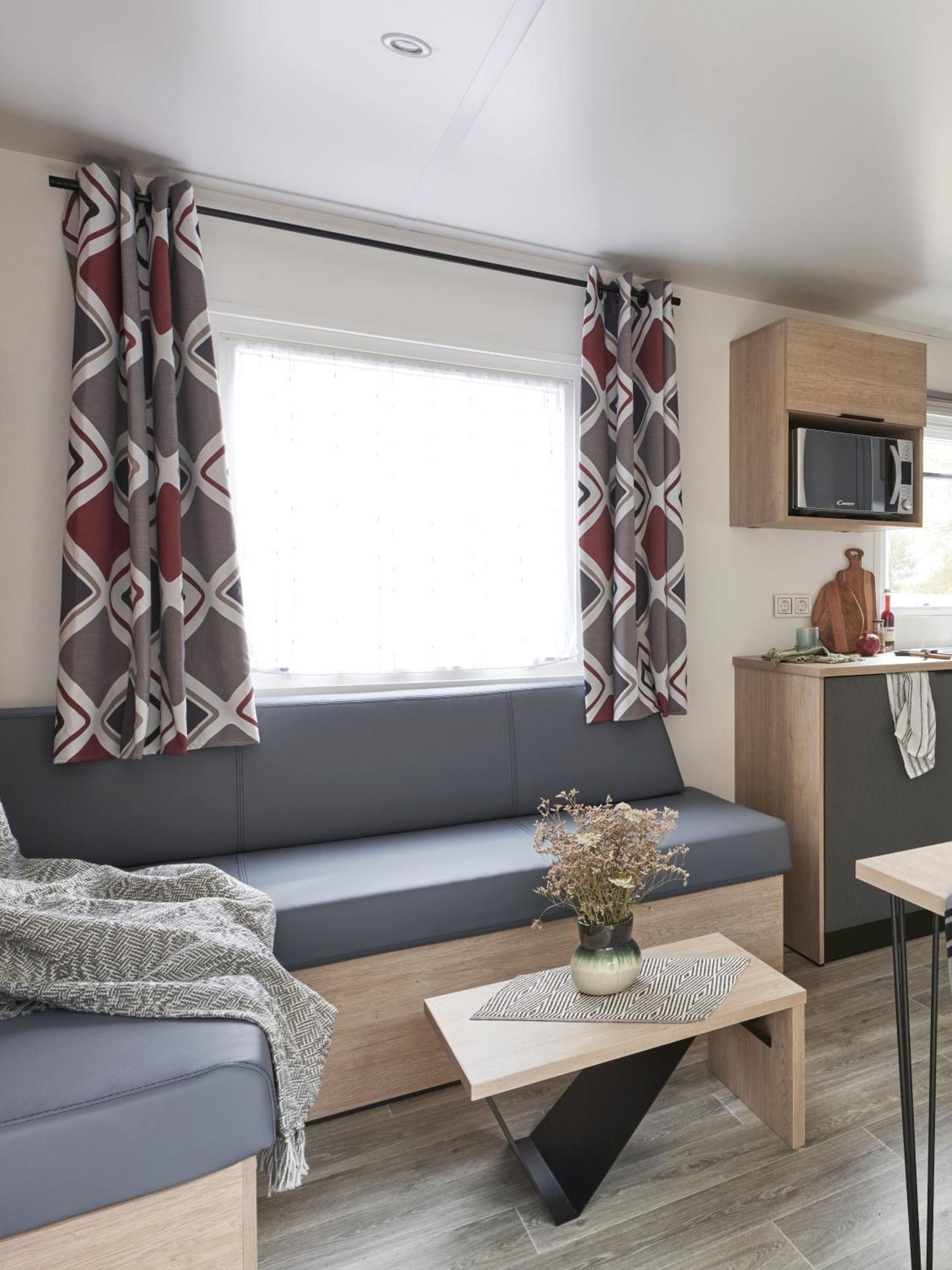 Camping Le Pre Des Moines Жувьё Экстерьер фото